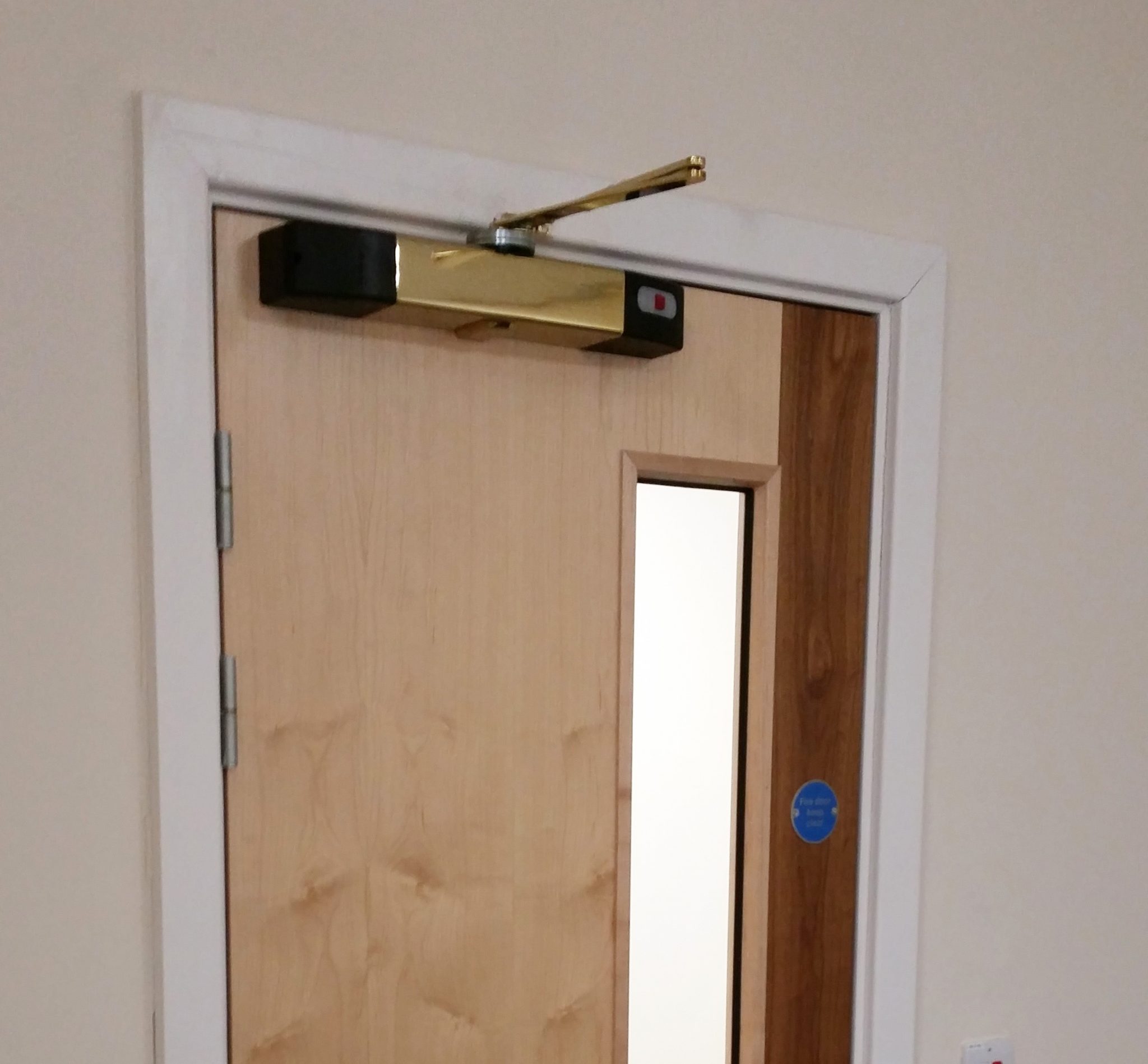 brassholderdoorcrop2 Geofire